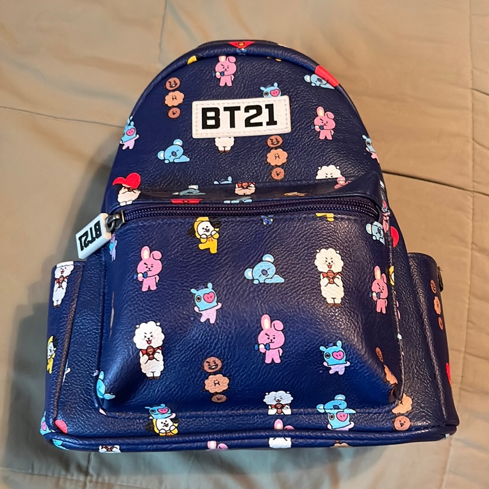 Blue BT21 mini backpack never used HOT TOPIC